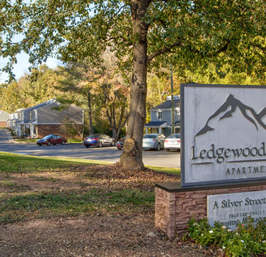 Overview of Ledgewood Village Apartments project